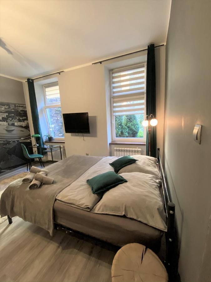 Apartament Czarne Zloto カトヴィツェ エクステリア 写真
