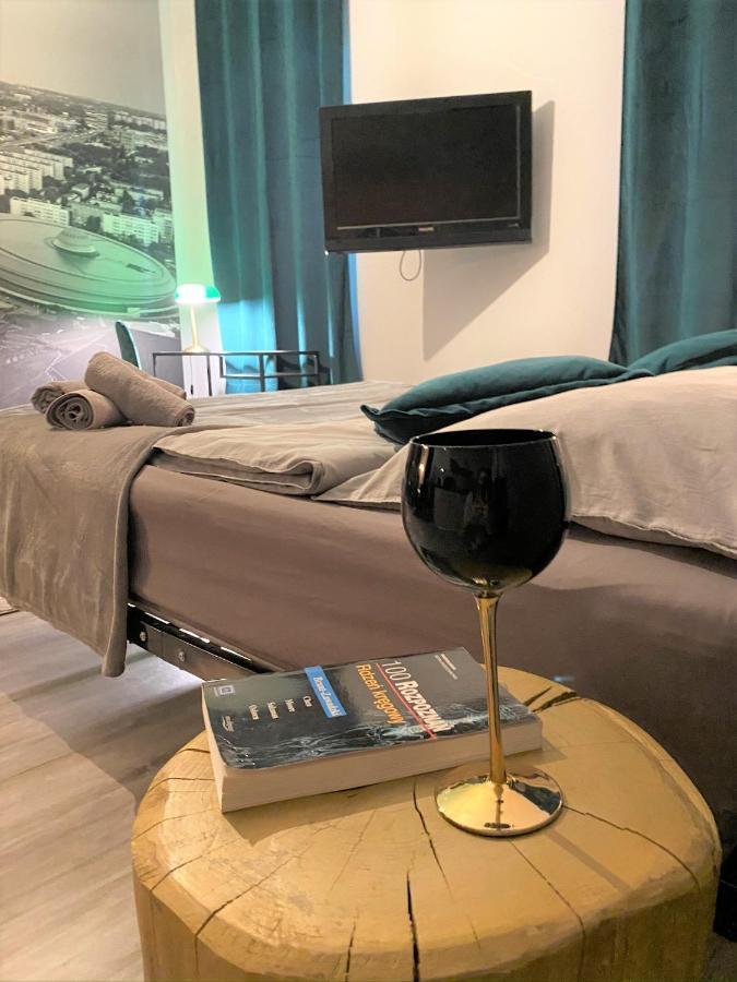 Apartament Czarne Zloto カトヴィツェ エクステリア 写真
