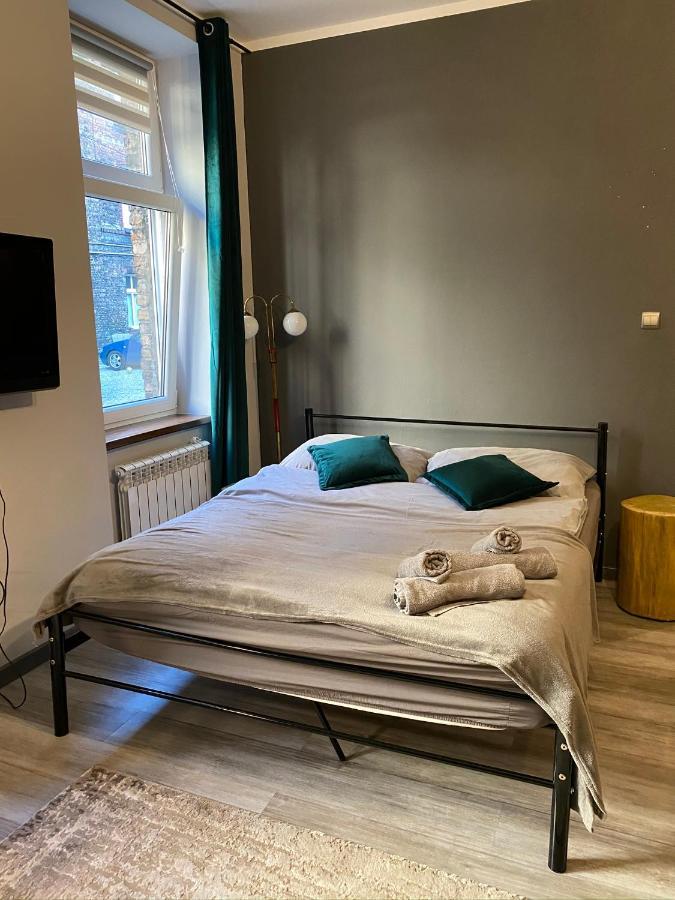 Apartament Czarne Zloto カトヴィツェ エクステリア 写真