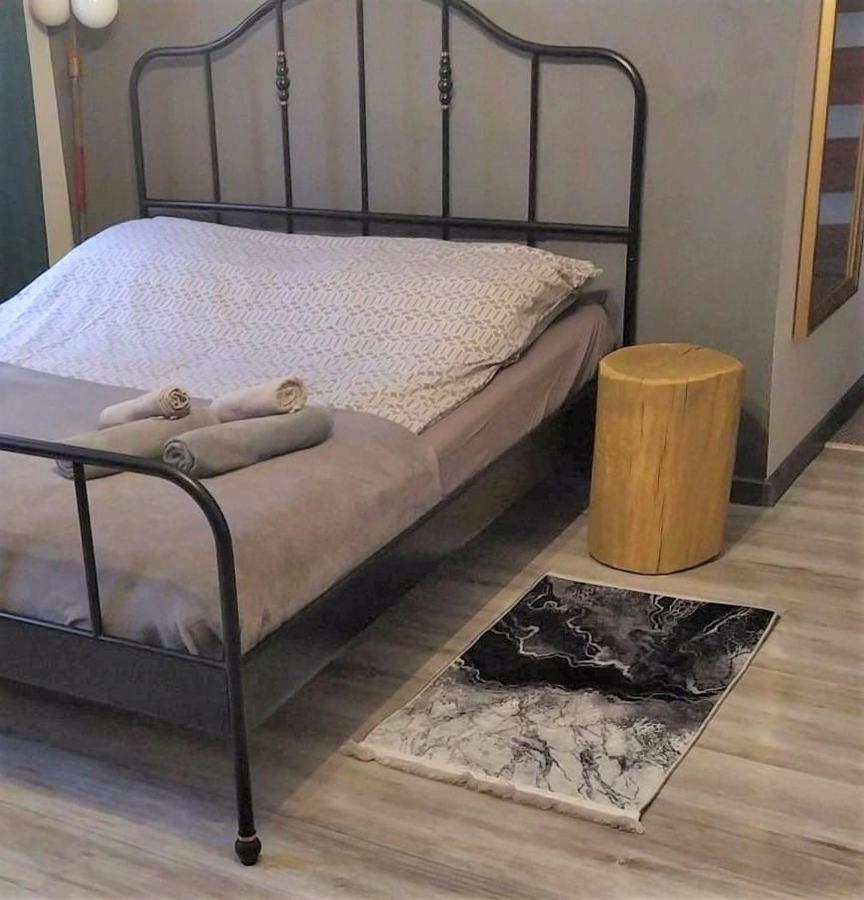 Apartament Czarne Zloto カトヴィツェ エクステリア 写真